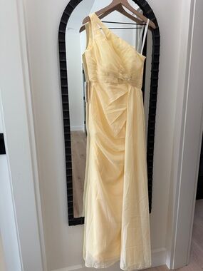 Elegant One-Shoulder Yellow Evening Dress